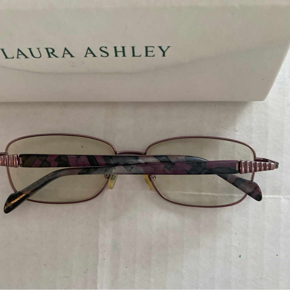 Laura Ashley Mia 2 burgundy Rose-Tinted Women's Glasses - Picture 2 of 5